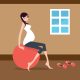 Gravid kvinde træner